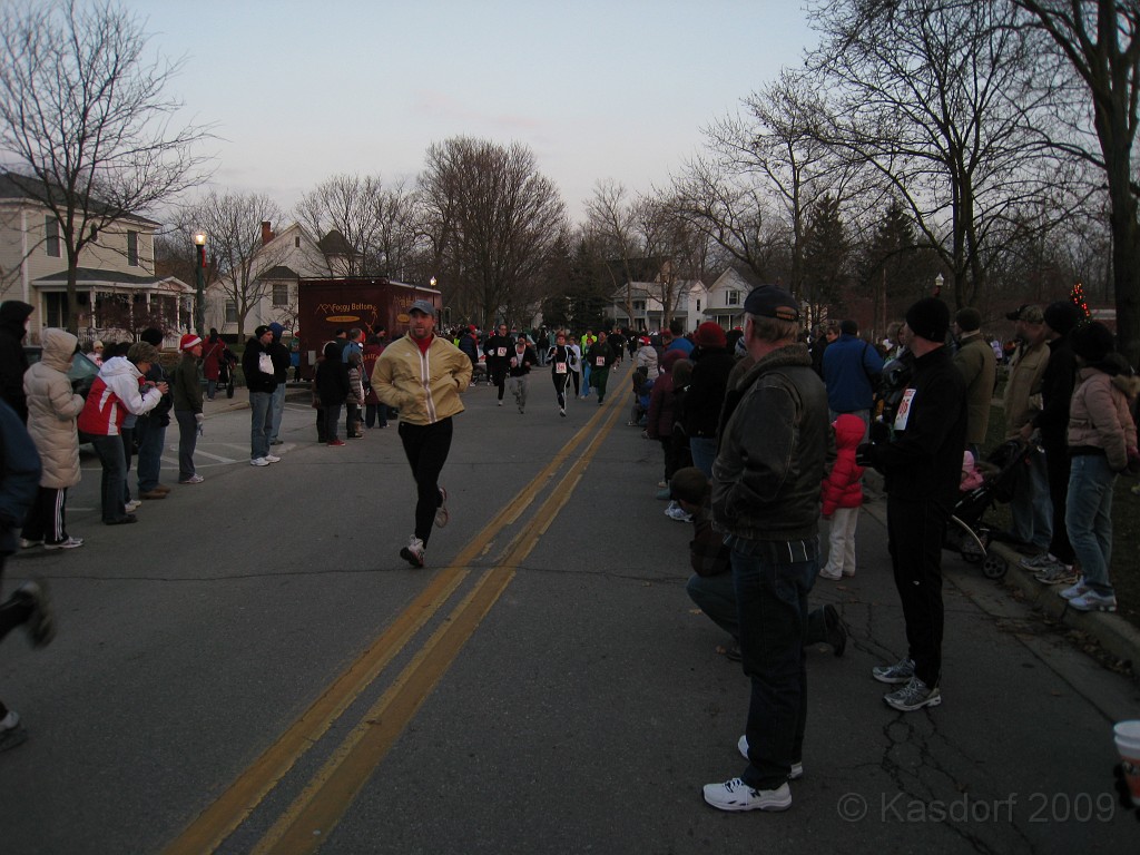 Holiday Hustle 5K 2009 510.jpg - The 2009 running of the Holiday Hustle 5K put on by Running Fit in Dexter Michigan on a sunny but 28 degree on December 5, 2009.